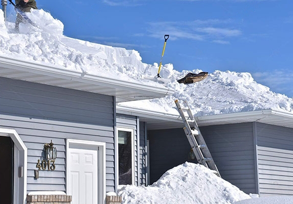 Déneigement de toiture Québec - Protection de votre toit